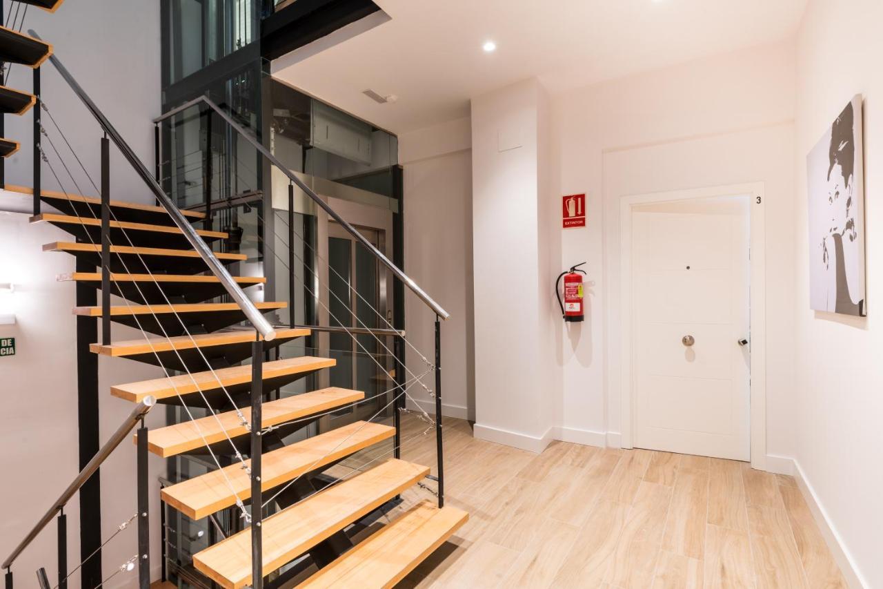 Santa Barbara Central Suites, Sevilla Kültér fotó