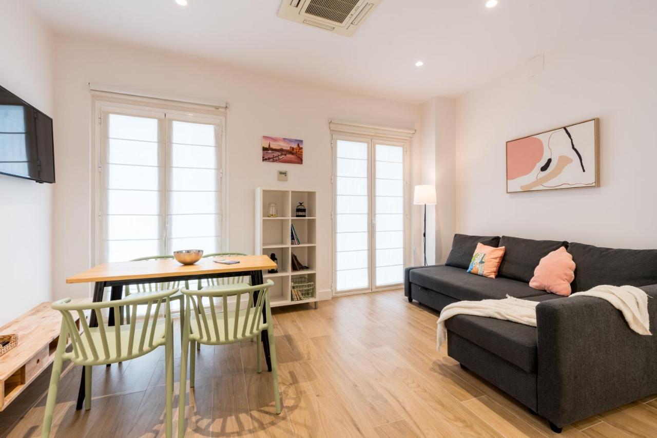 Santa Barbara Central Suites, Sevilla Kültér fotó