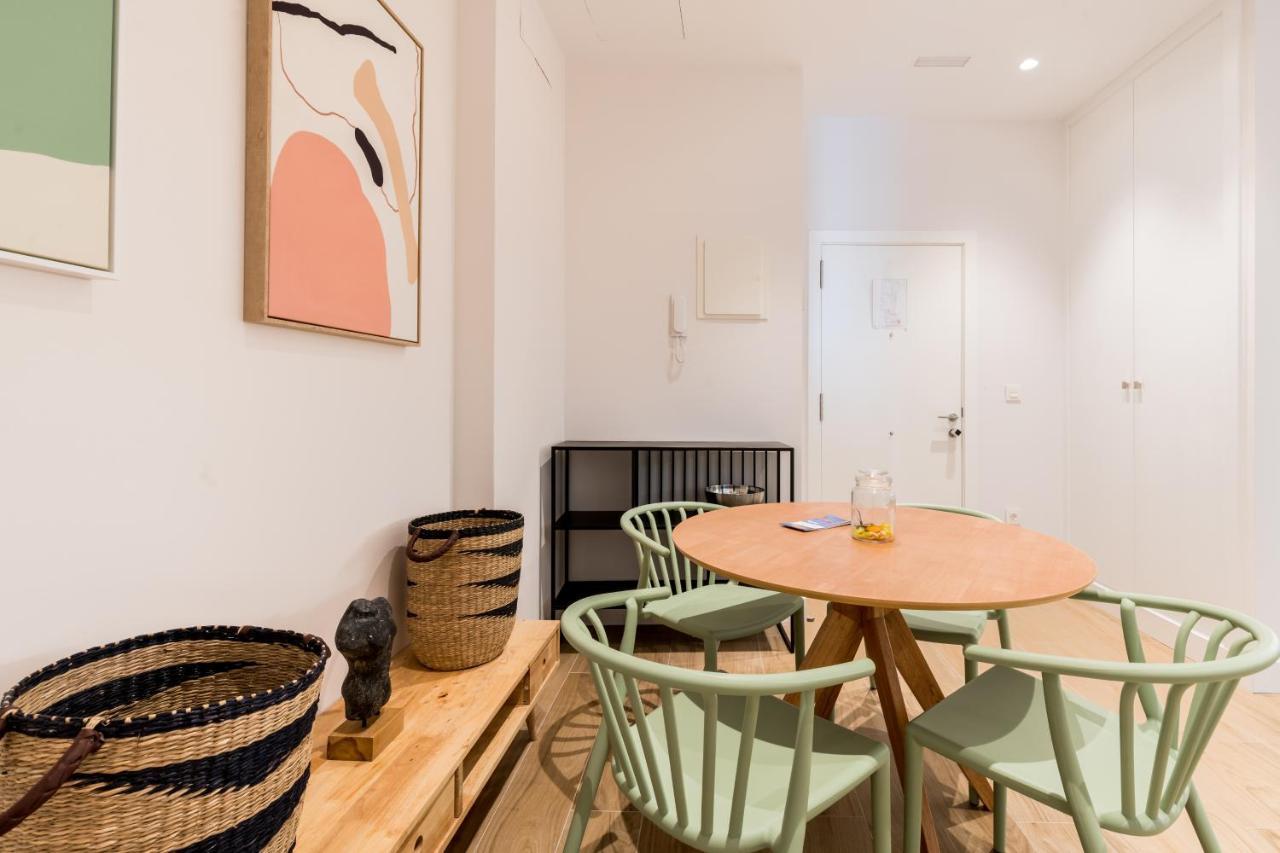 Santa Barbara Central Suites, Sevilla Kültér fotó