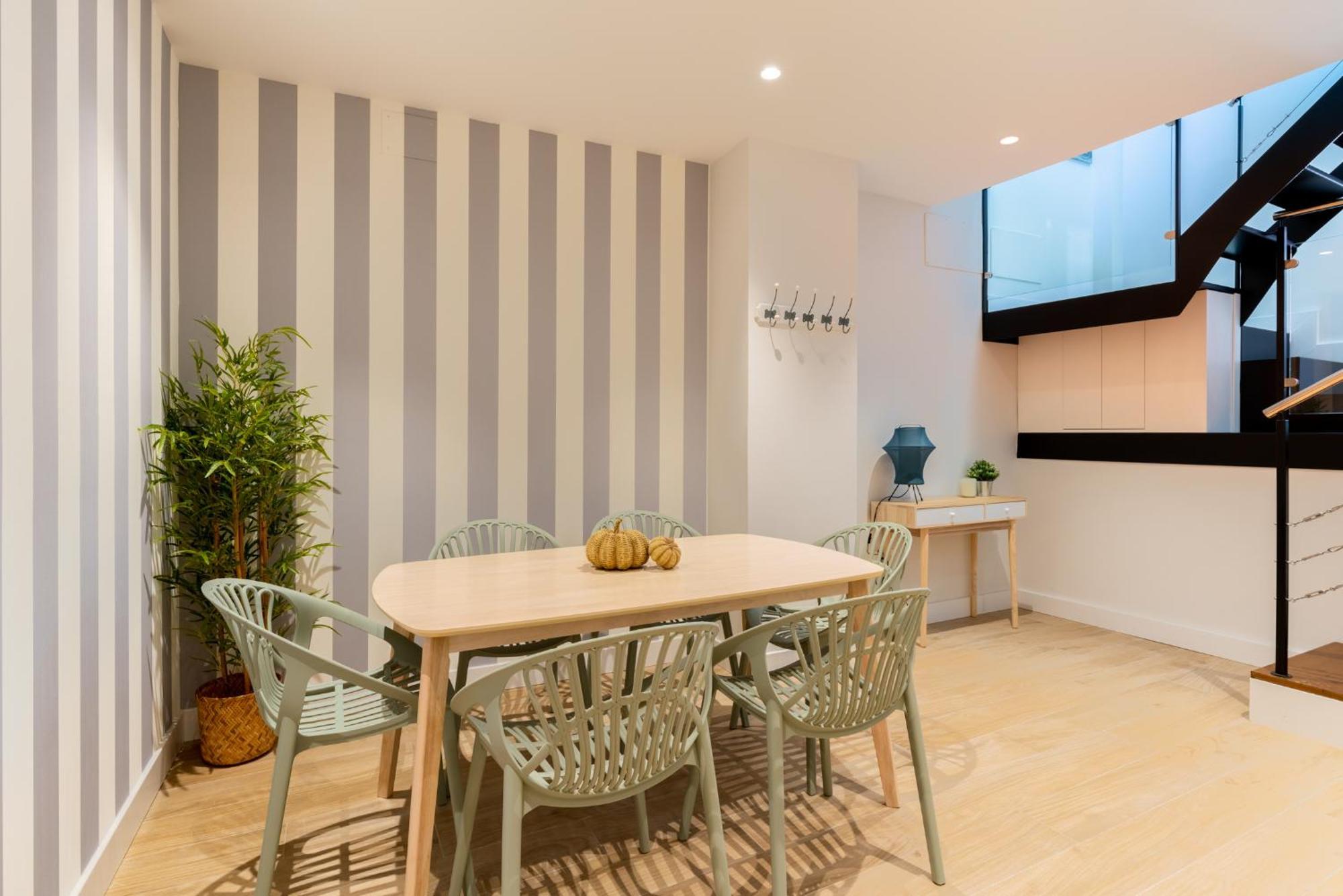 Santa Barbara Central Suites, Sevilla Kültér fotó