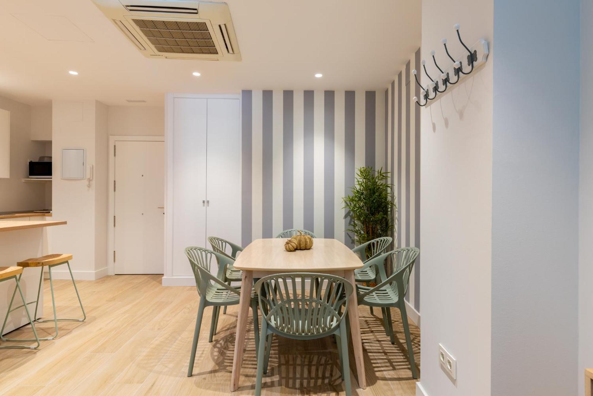 Santa Barbara Central Suites, Sevilla Kültér fotó
