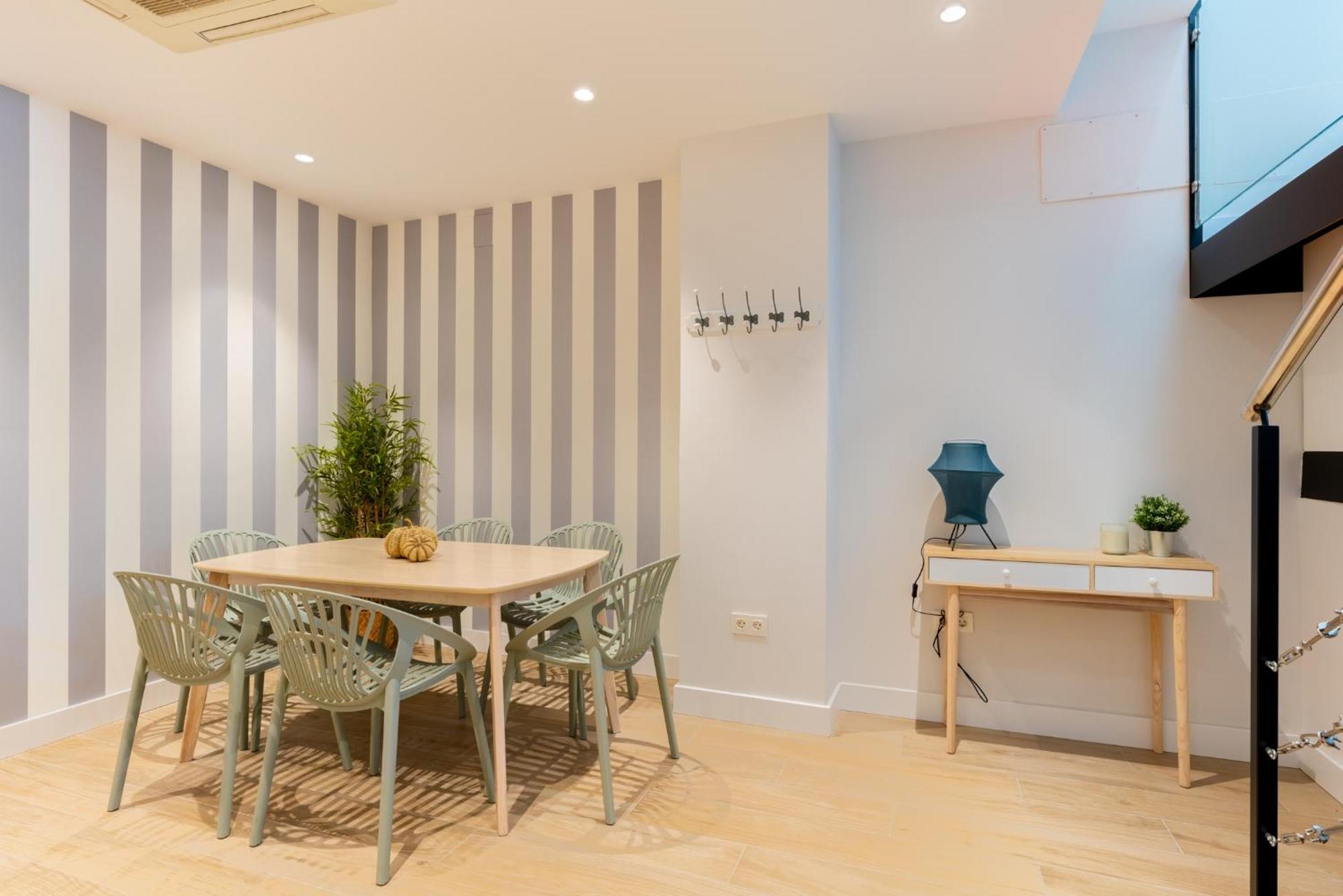 Santa Barbara Central Suites, Sevilla Kültér fotó